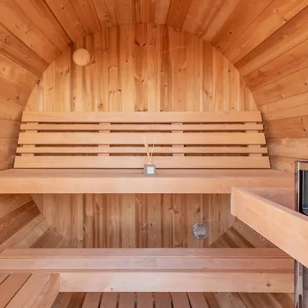 Sunny Private Rooftop Sauna & Hot Tub By Bentobox * Лиссабон